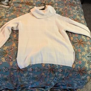 Turtle neck sweater